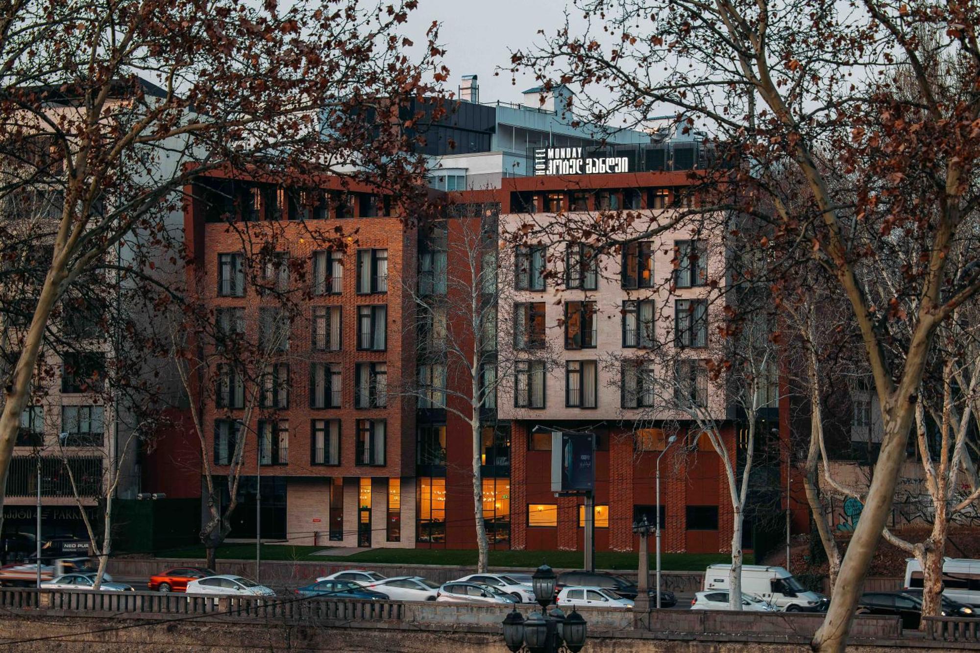 Hotel Monday By Dnt Group Tbilisi Exterior photo