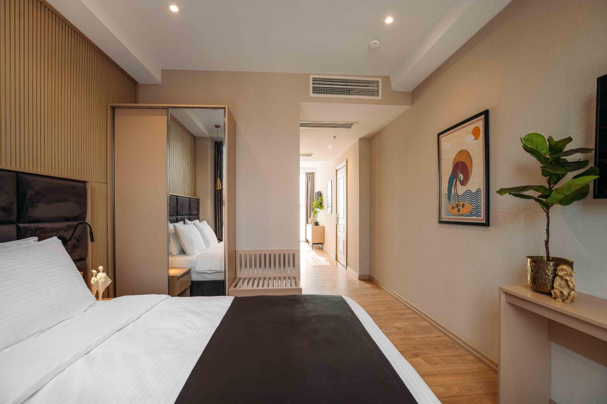 Hotel Monday By Dnt Group Tbilisi Exterior photo