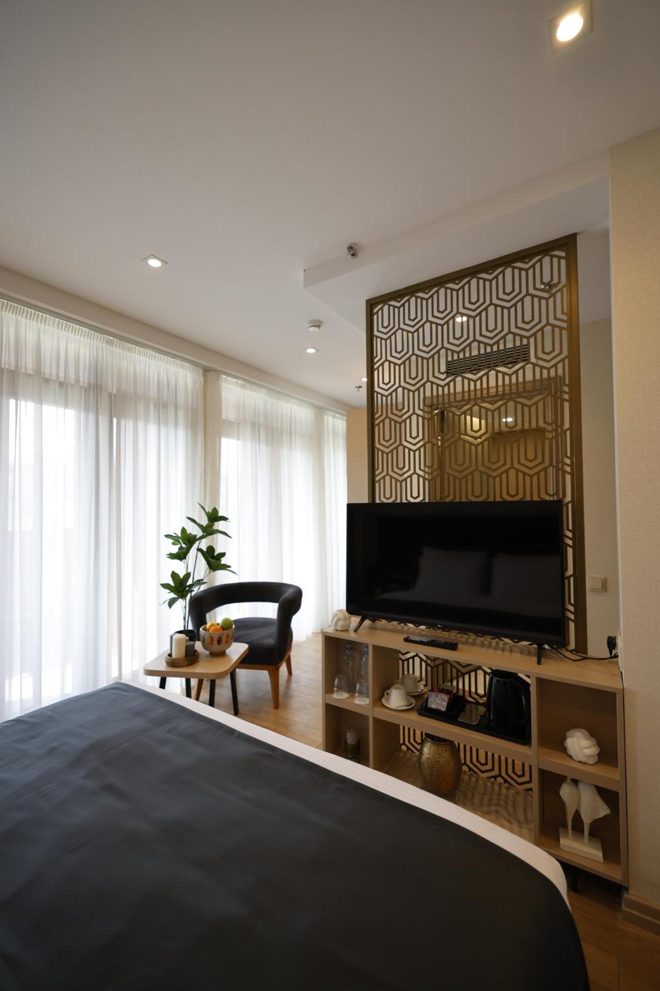 Hotel Monday By Dnt Group Tbilisi Exterior photo